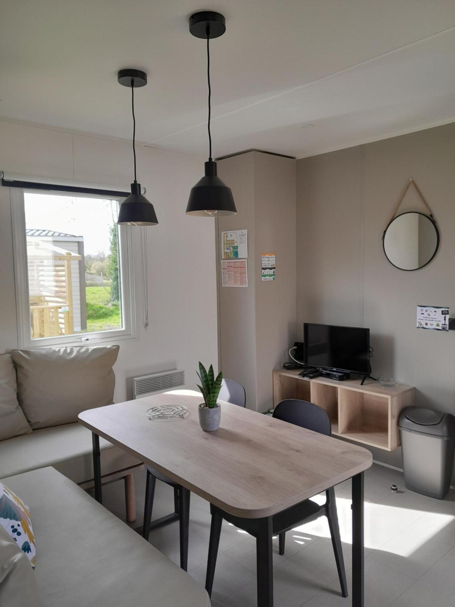 Camping Le Picard Tournieres Exteriör bild