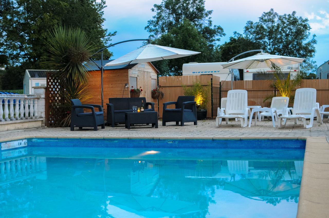 Camping Le Picard Tournieres Exteriör bild